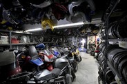 steliosmotorradladen-2.jpg